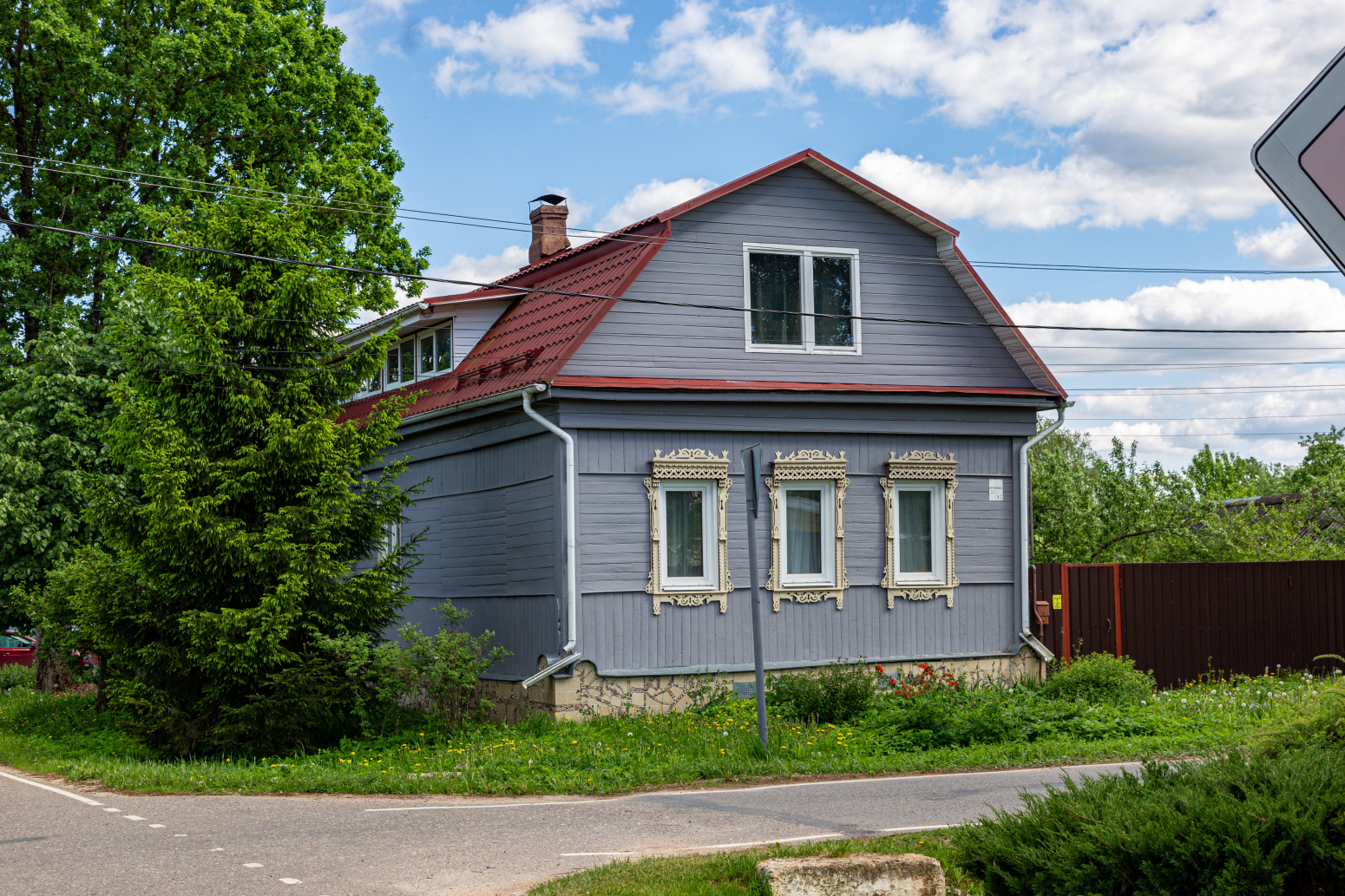 Верея, Спартаковская улица, 31/47