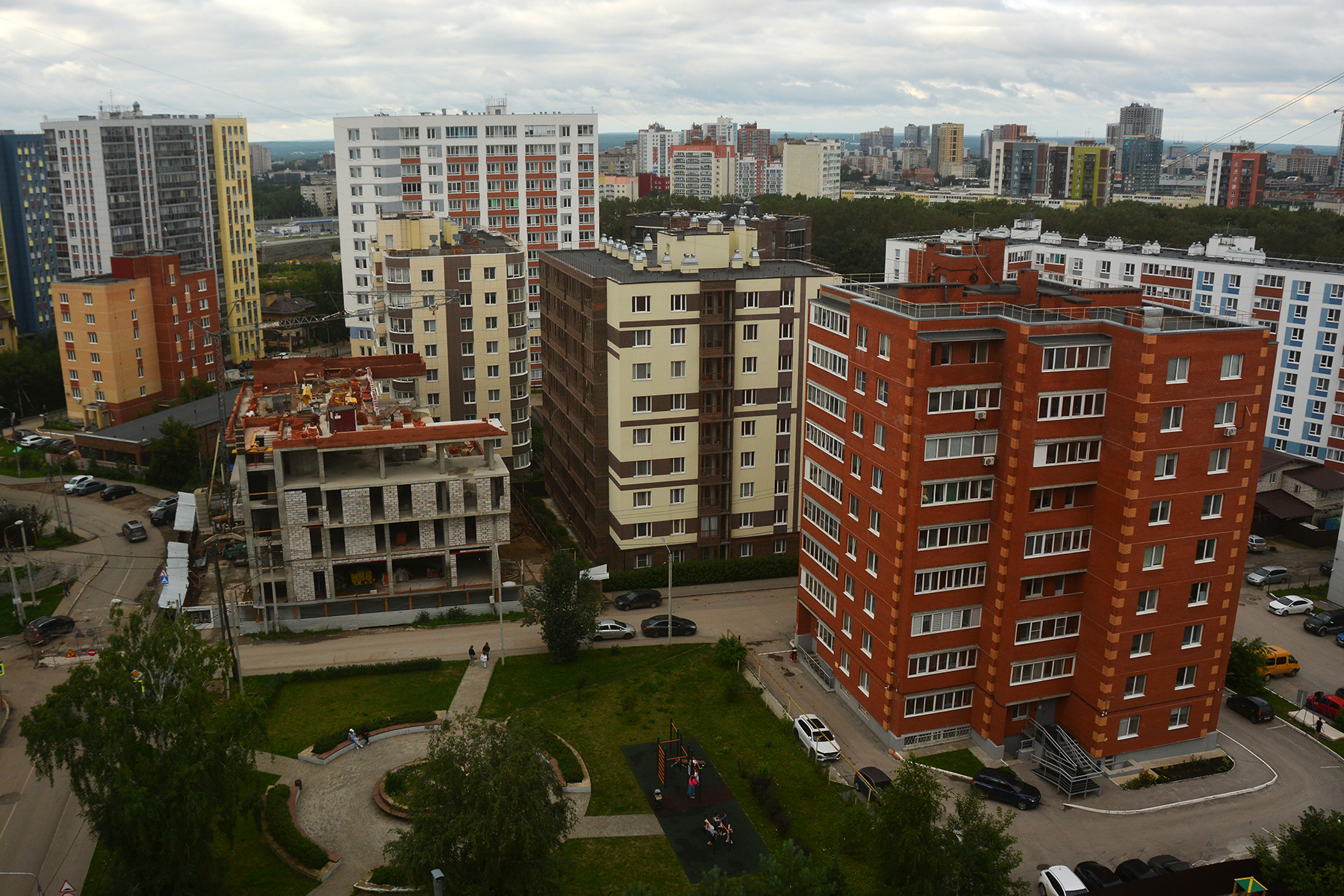 Пермь, Бершетский переулок, 6; Улица Левченко, 17; Улица ​Капитана Гастелло, 8/улица ​Левченко, 23; Бершетский переулок, 3; Улица Левченко, 21; Улица Капитана Гастелло, 6; Улица Капитана Гастелло, 7