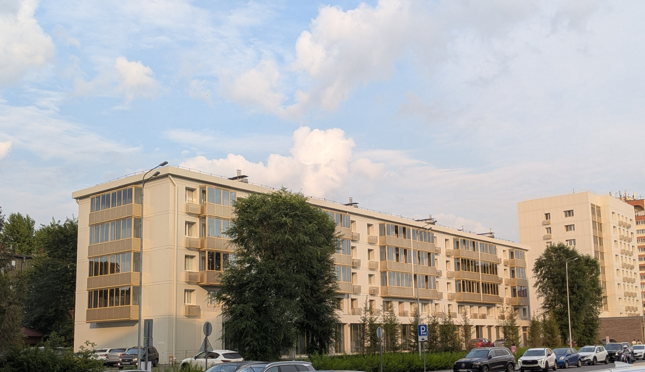 Casáin, Улица Хади Такташа, 103; Улица Хади Такташа, 105 / Улица Нурсултана Назарбаева, 80