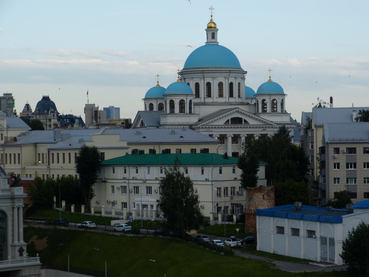 Казань, Большая Красная улица, 5Б; Большая Красная улица, 1; Нагорная улица, вблизи улица Большая Красная дом 1Б; Федосеевская улица, 2*; Большая Красная улица, 5