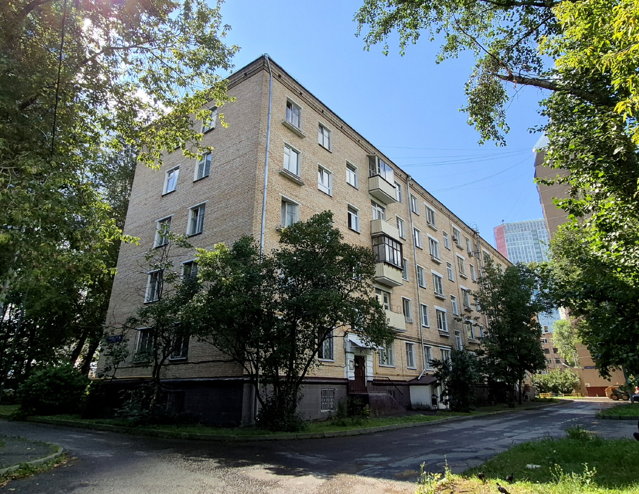 Moskau, 2-й Красногвардейский проезд, 6Б