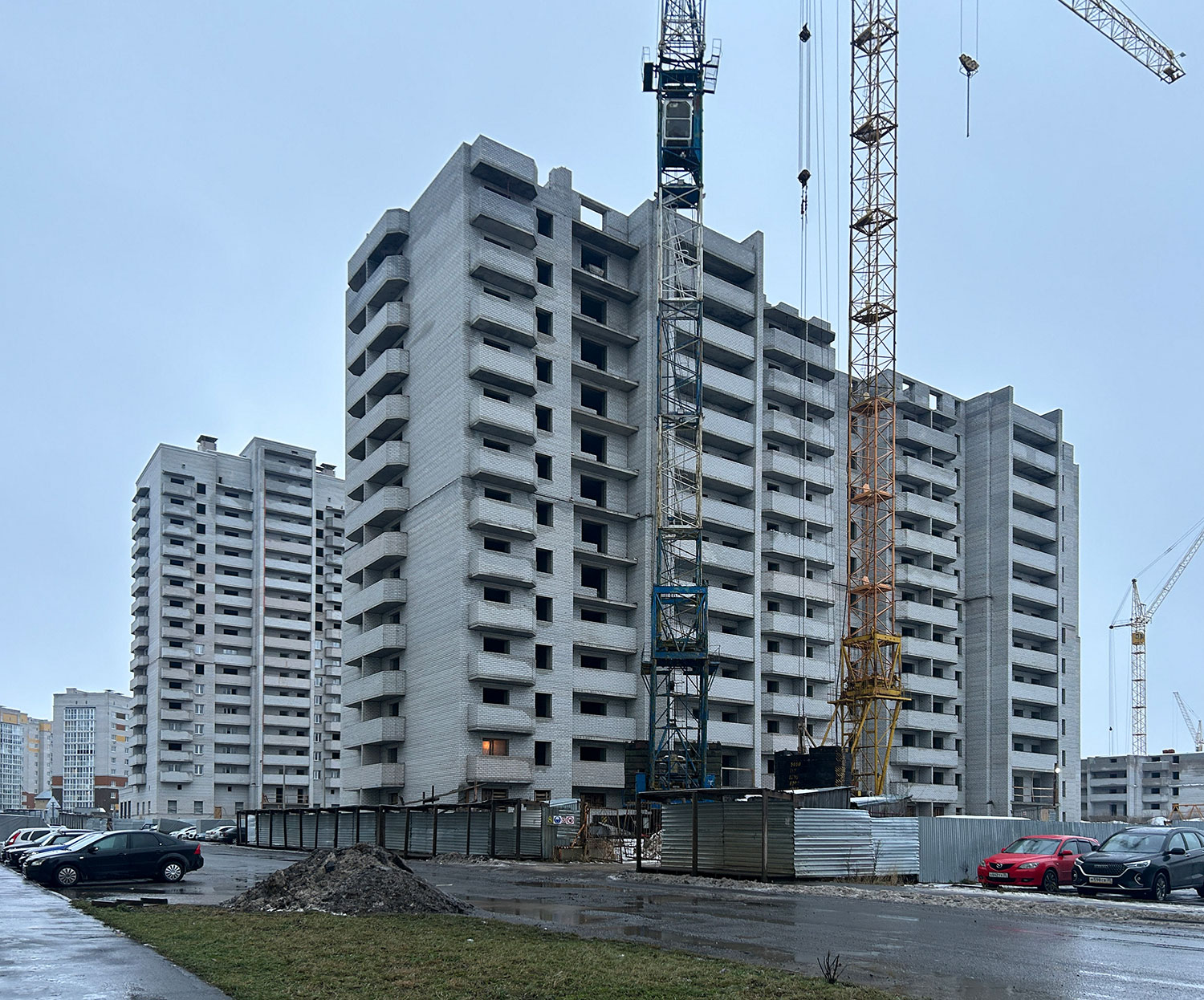 Vologda, Улица Ломоносова, 4 корп. 1; Улица Ломоносова, 4 корп. (?)