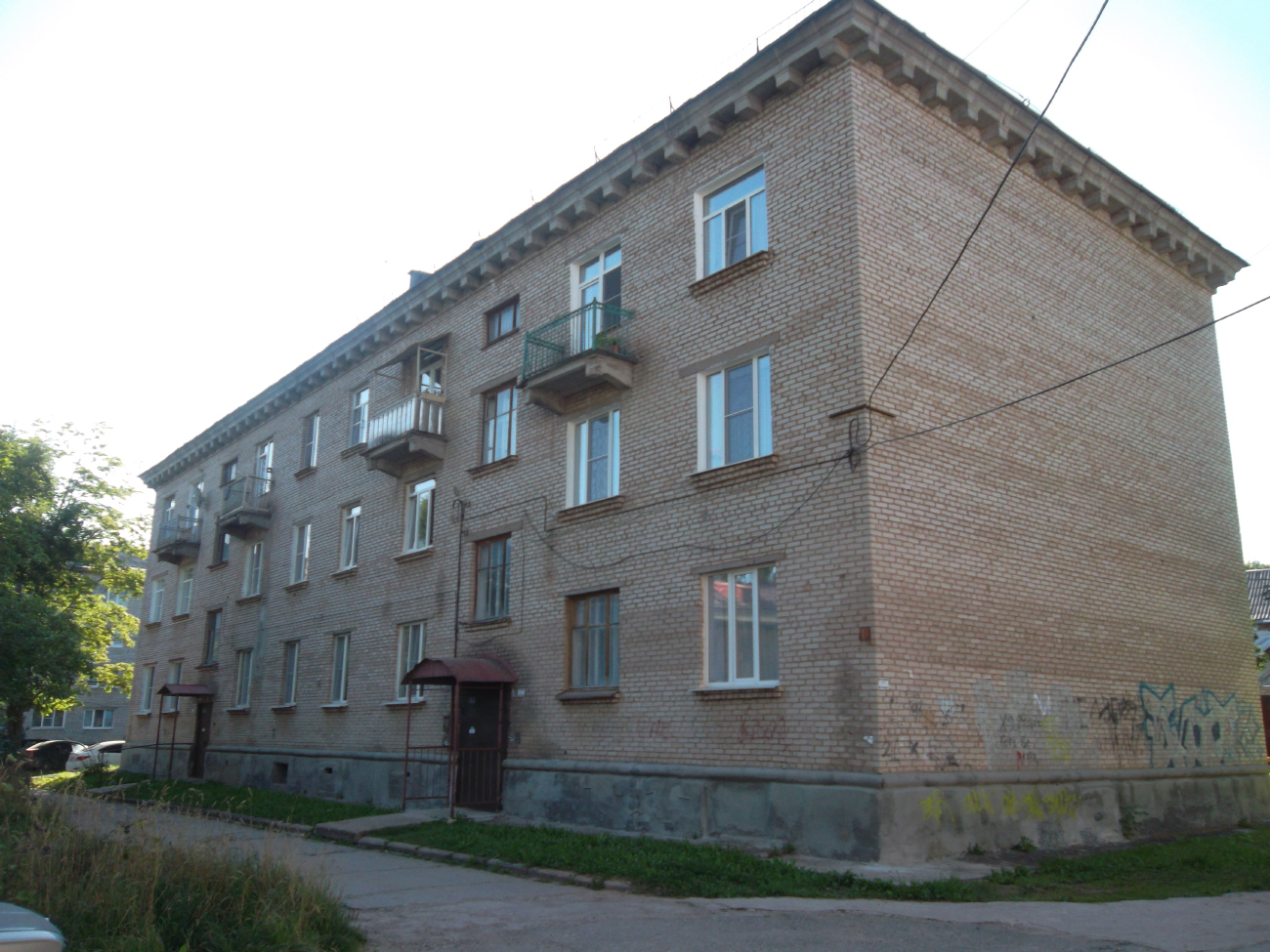 Пикалёво, Школьная улица, 57