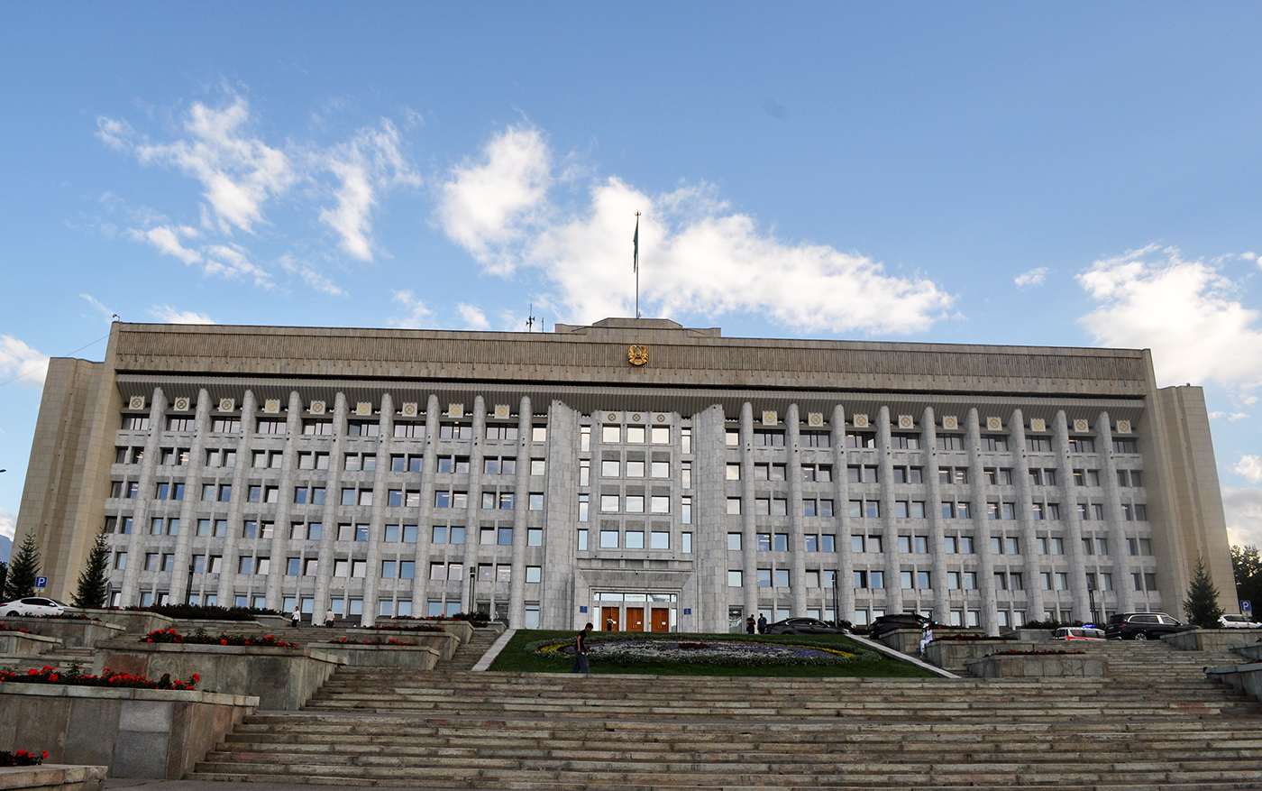 Алматы, Площадь Республики, 4