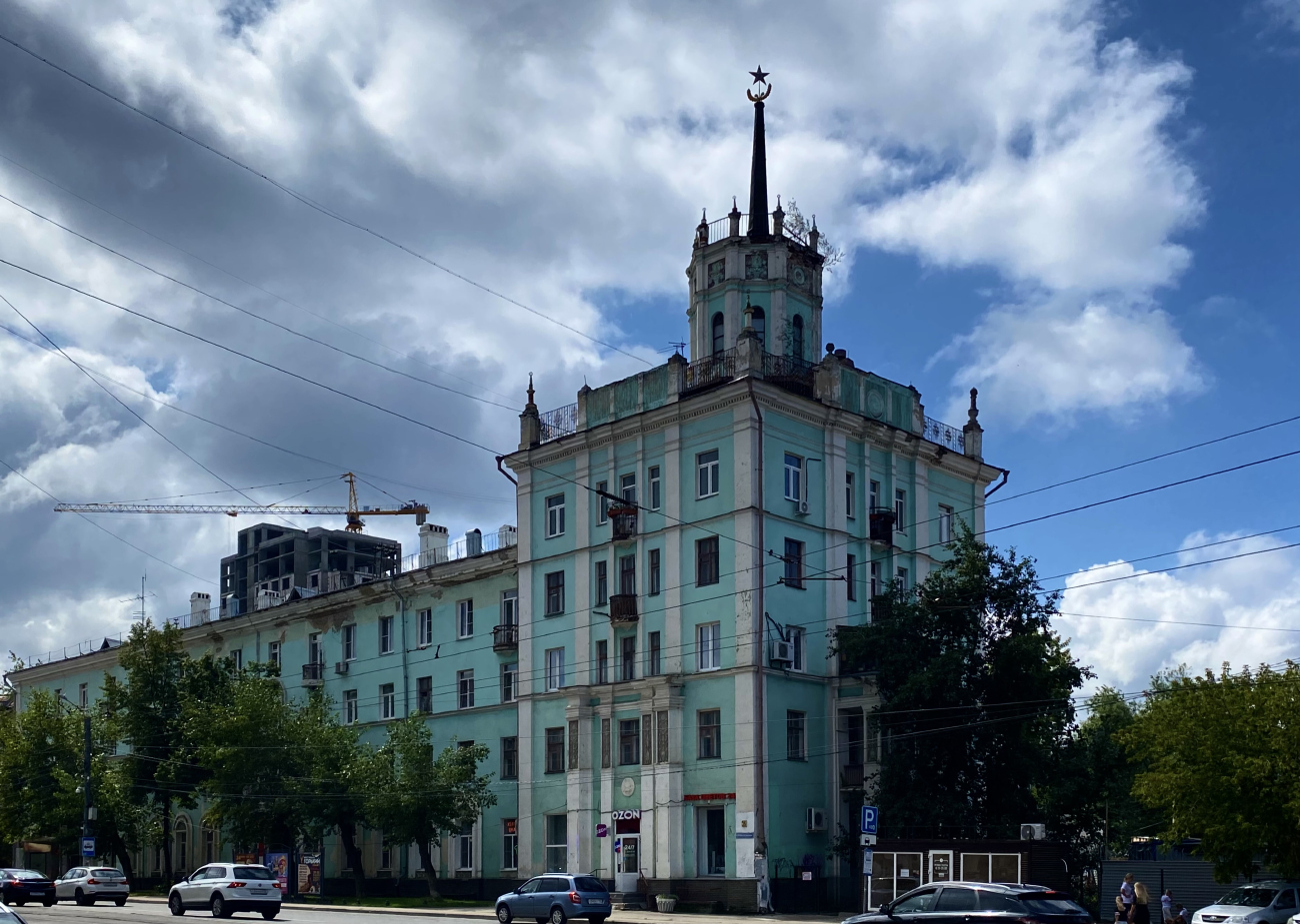 Nizhny Novgorod, Улица Октябрьской Революции, 35