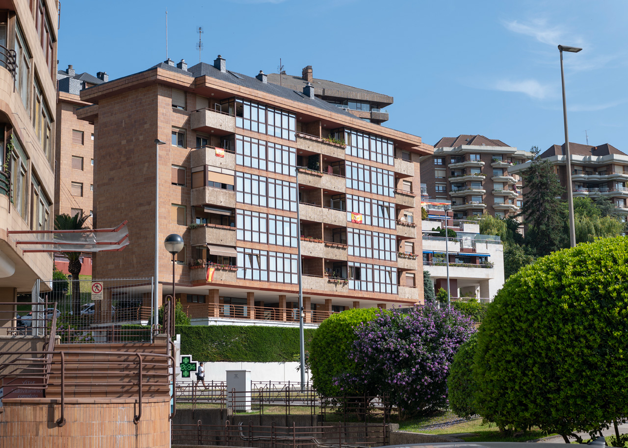 Сантандер, Avenida del Faro-Pintor Eduardo Sanz, 1