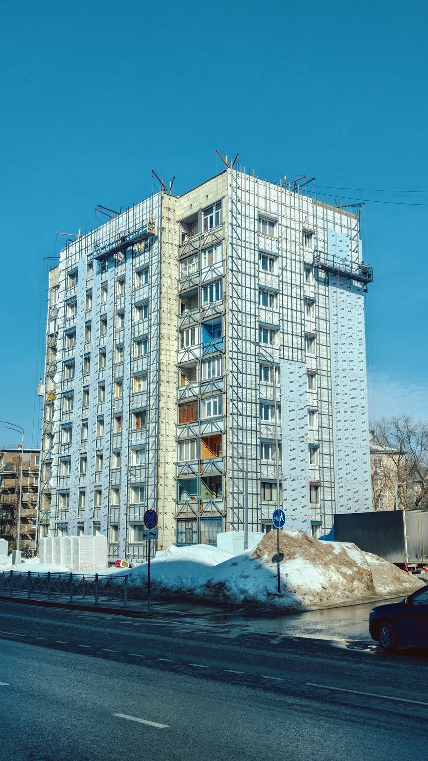 Казань, Улица Хади Такташа, 99