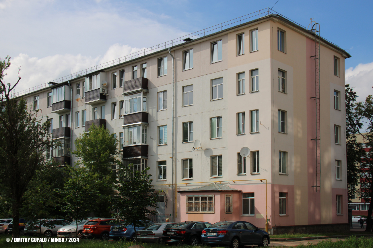 Минск, Партизанский проспект, 56 / Улица Жилуновича, 21