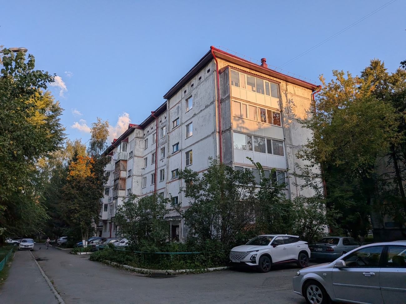 Tyumen, Олимпийская улица, 33
