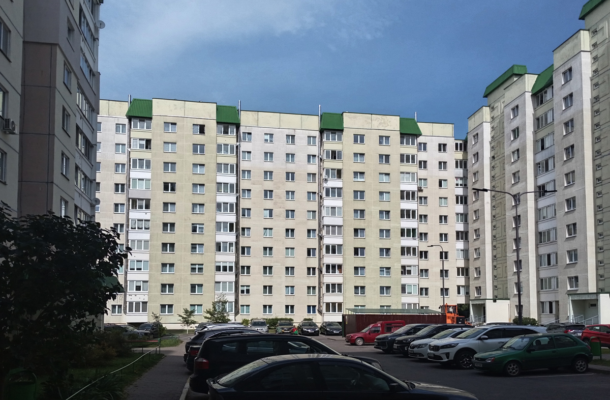 Боровляны, Фрунзенская улица, 37 корп. 1