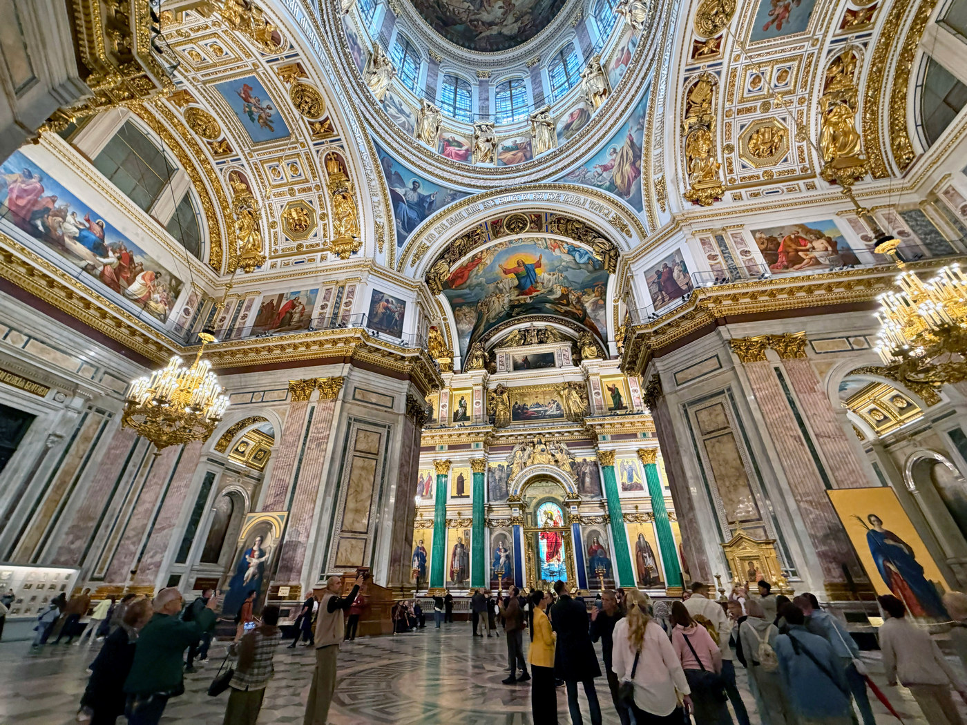 Petersburg, Исаакиевская площадь, 4