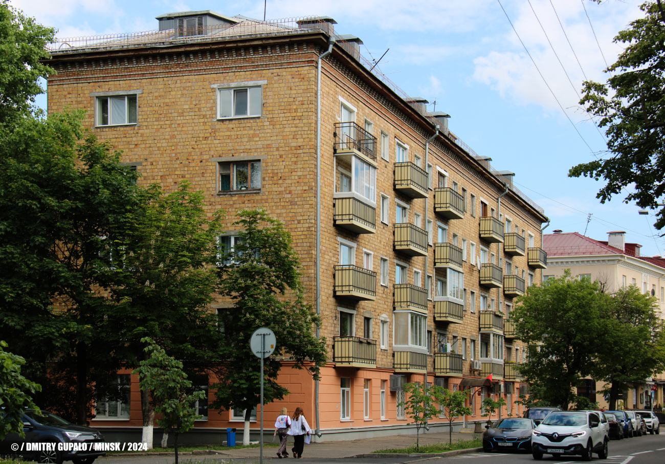 Минск, Улица Киселёва, 22 / Улица Чичерина, 17