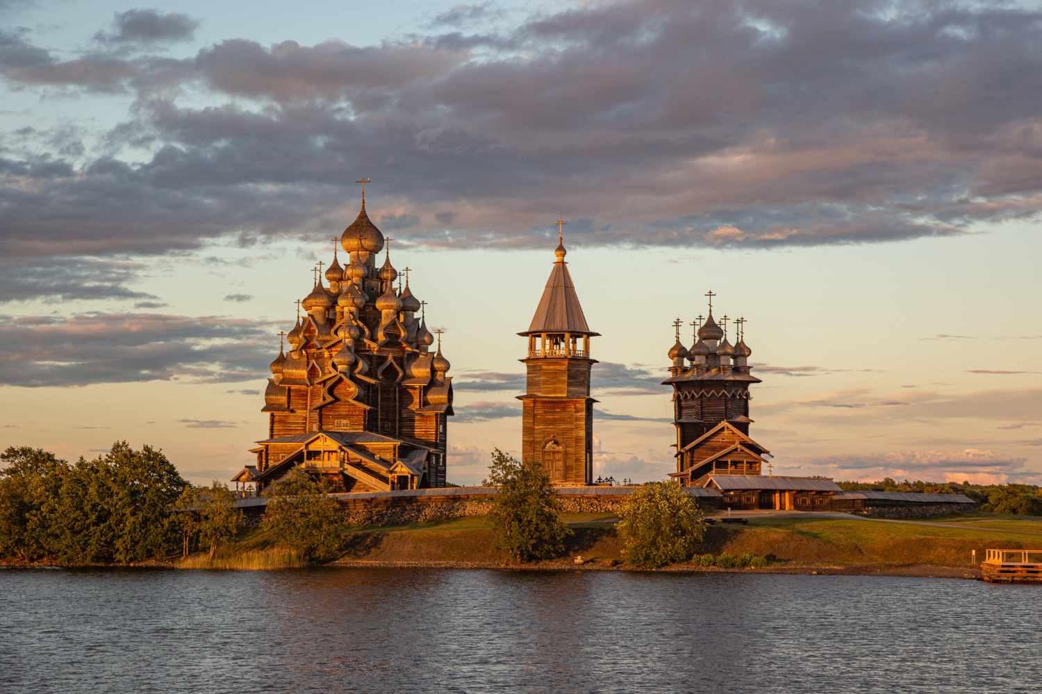 Медвежьегорский район, прочие н.п., Остров Кижи, Церковь Преображения Господня; Остров Кижи, Колокольня Кижского погоста; Остров Кижи, Церковь Покрова Пресвятой Богородицы