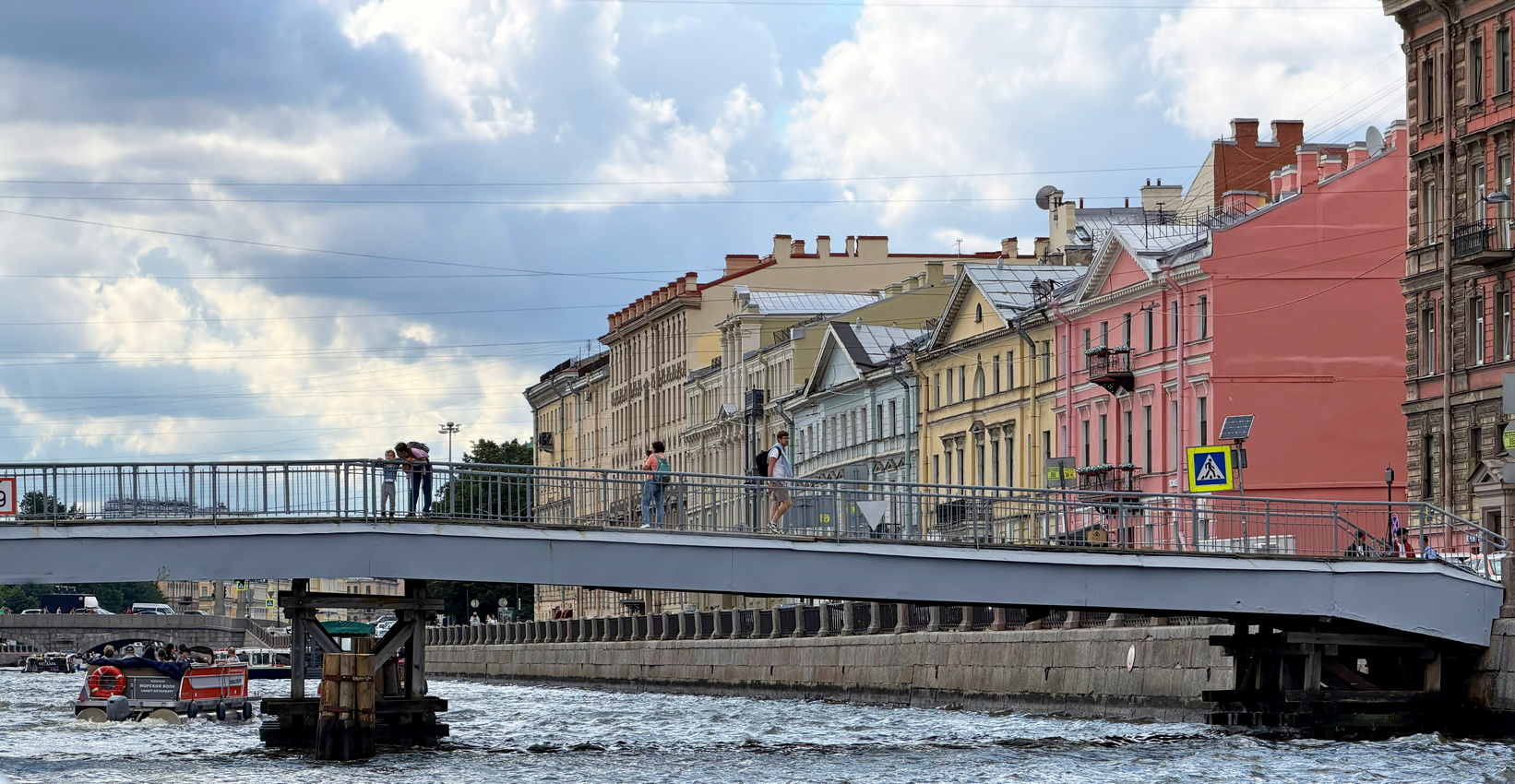 Санкт-Петербург, Набережная реки Фонтанки, Горсткин мост