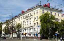 Уфа, Первомайская улица, 31 / Улица Владимира Маяковского, 17