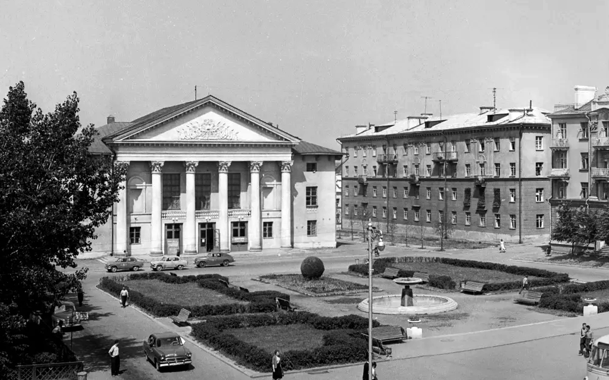 Могилёв, Первомайская улица, 18; Первомайская улица, 20А