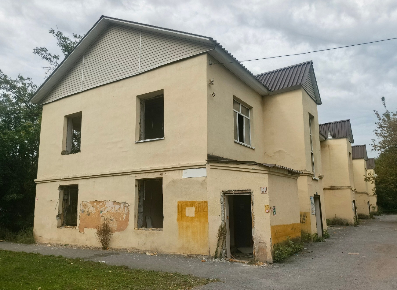 Ufa, Улица Фурманова, 15