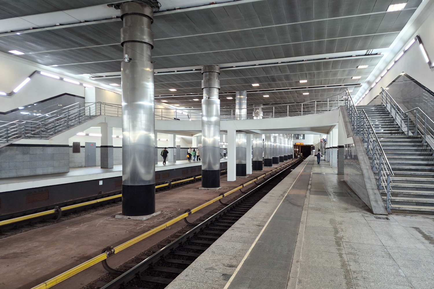 Красногорск, Арбатско-Покровская линия Московского Метрополитена, станция метро «Мякинино»