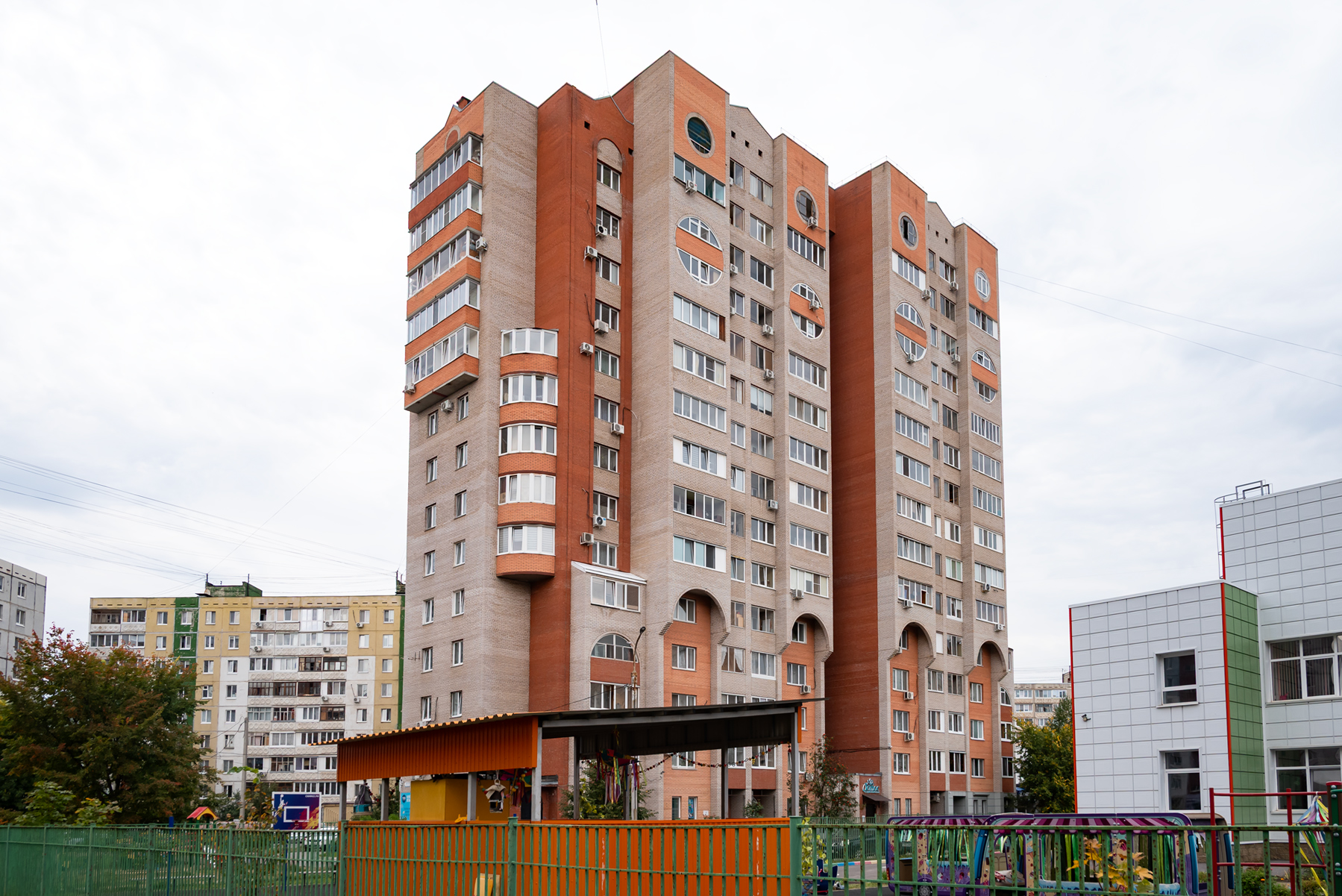 Уфа, Улица Юрия Гагарина, 44/1
