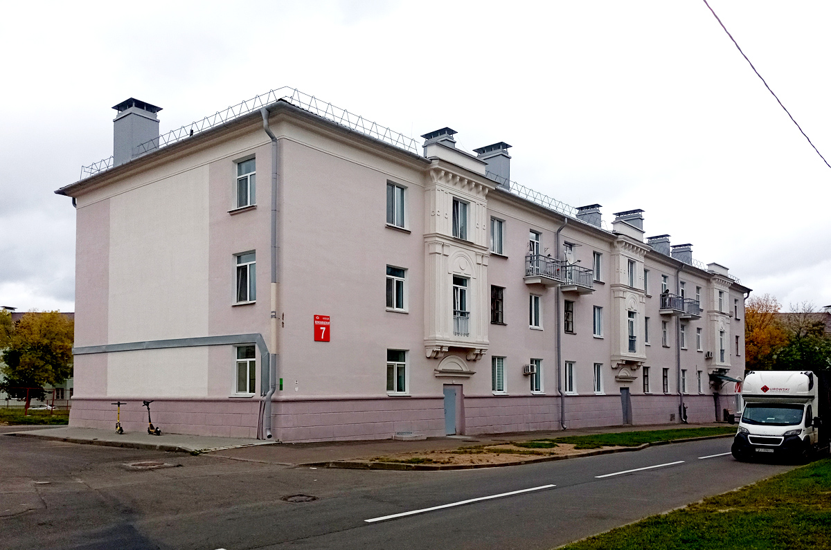 Минск, Велозаводская улица, 7 / Улица Нахимова, 9