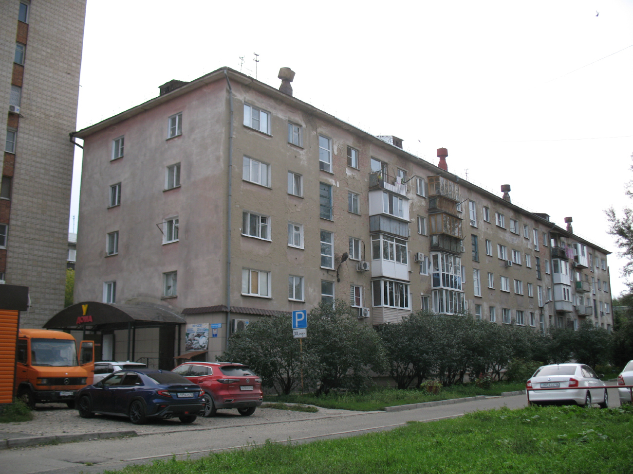 Усть-Каменогорск, Улица Крылова, 83