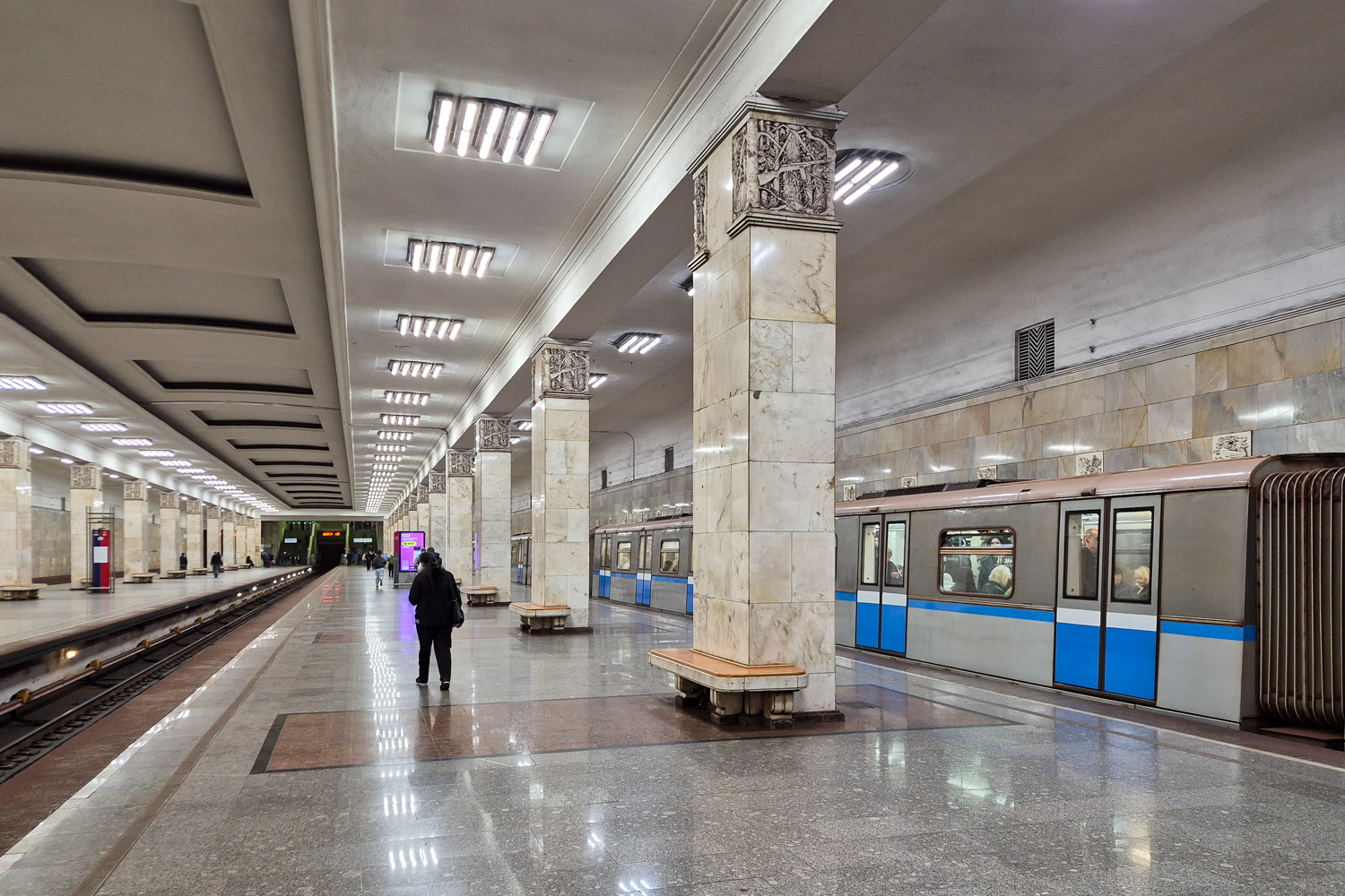Moscó, Арбатско-Покровская линия Московского метрополитена, станция метро «Партизанская»