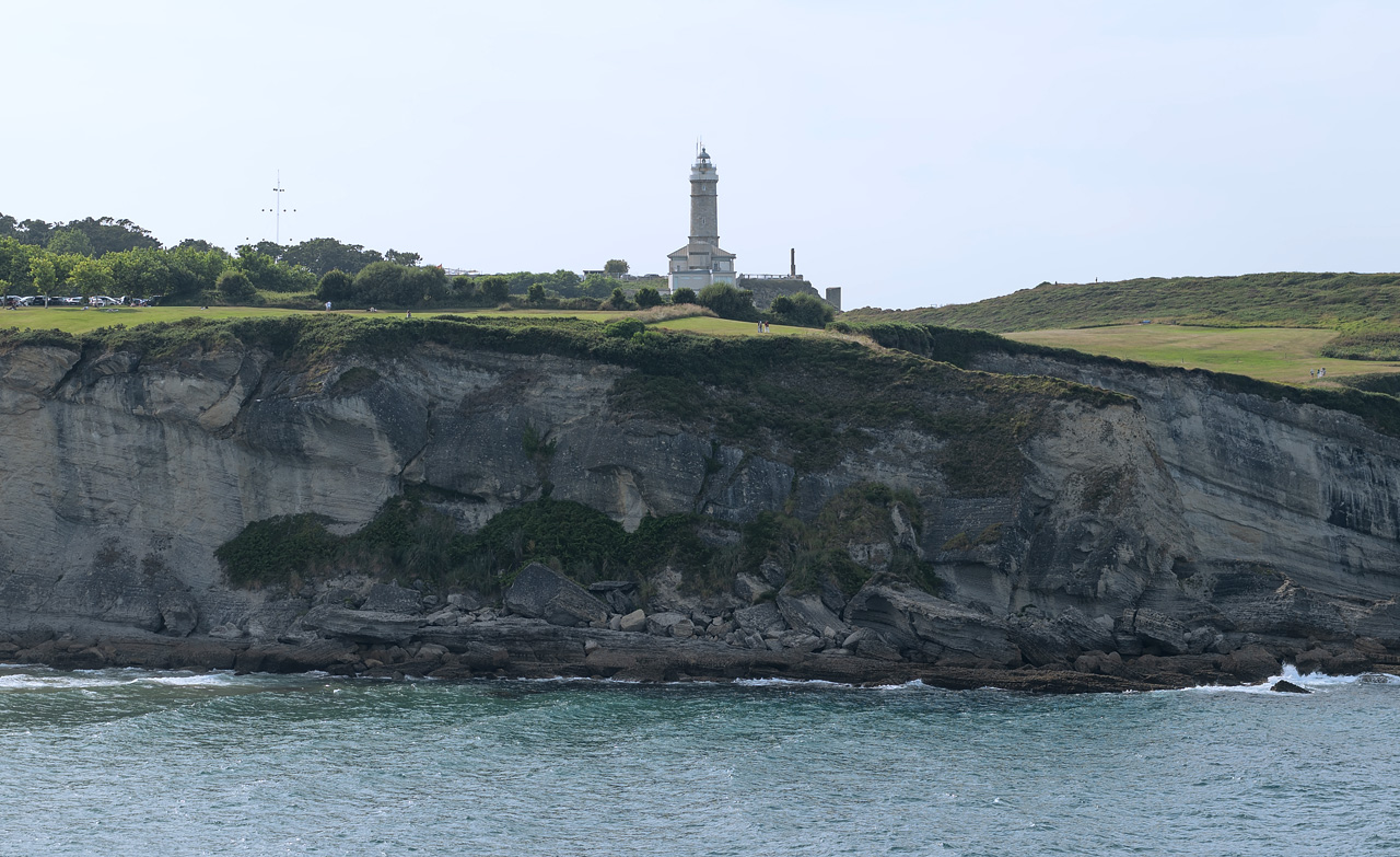Сантандер, Avenida del Faro, Centro de Arte Faro Cabo Mayor