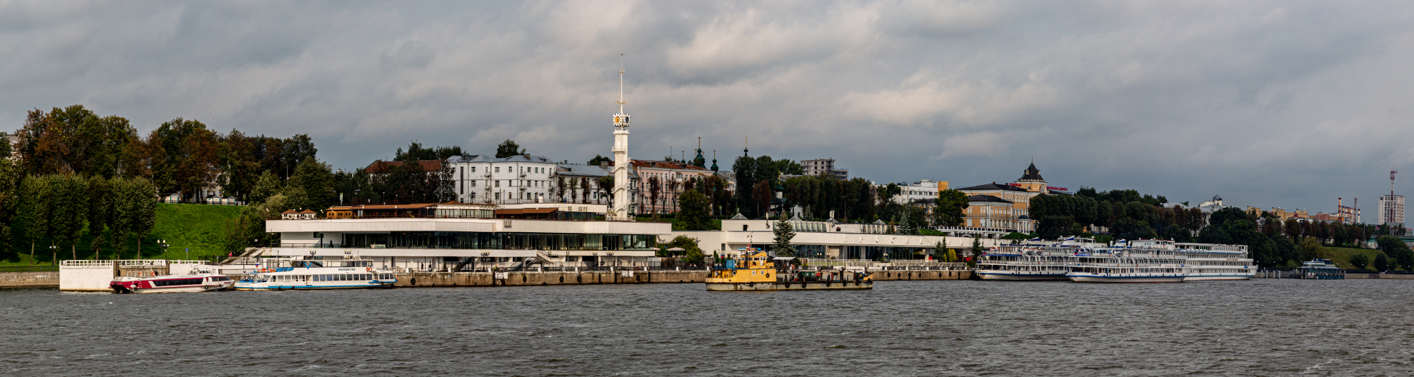 Yaroslavl, Красный съезд, 2; Волжская набережная, 2; Волжская набережная, 4; Волжская набережная, 59