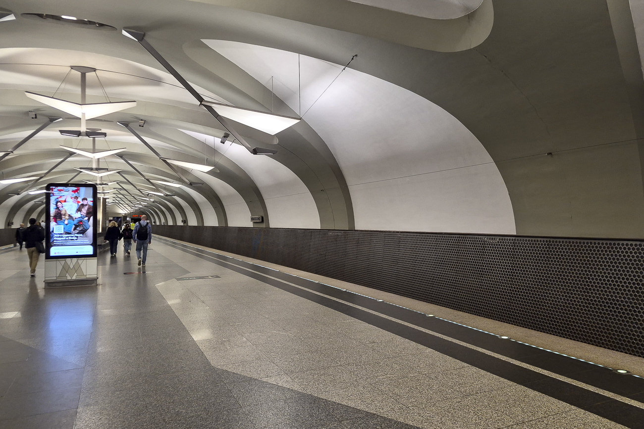 Moscó, Калининская линия Московского Метрополитена, станция метро «Новокосино»