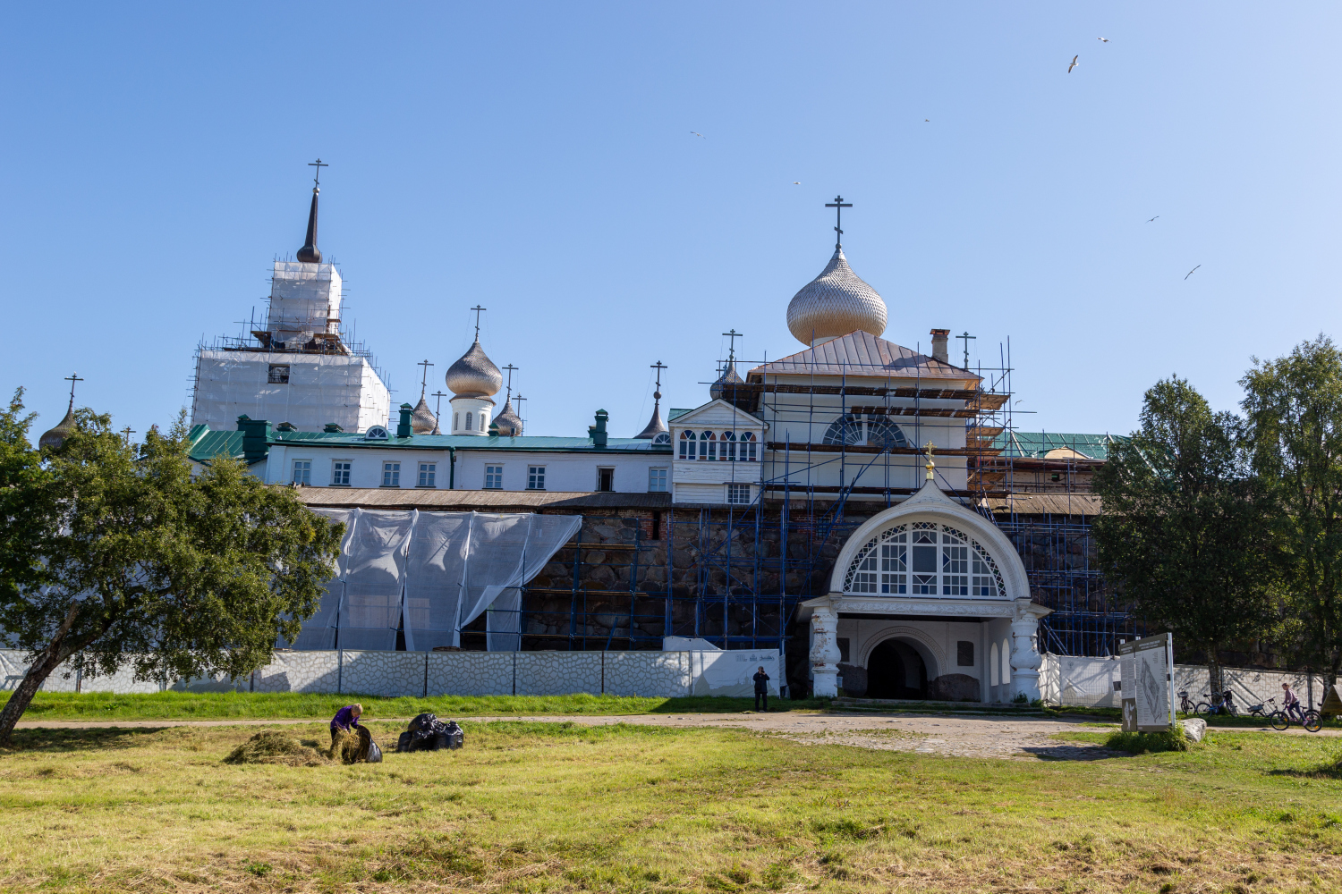 Приморский район, прочие н.п., пос. Соловецкий, набережная бухты Благополучия, 1 Успенская башня