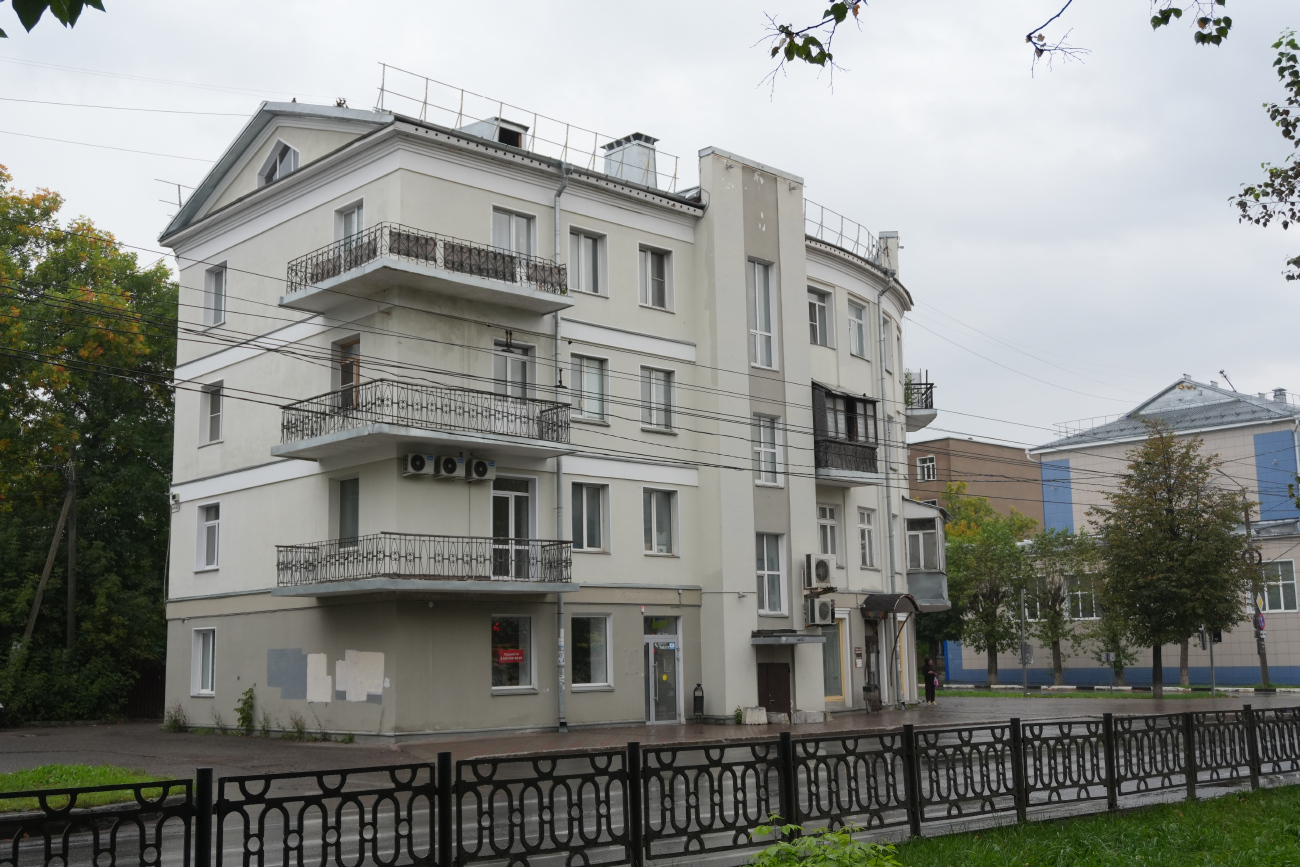 Киров, Октябрьский проспект, 99