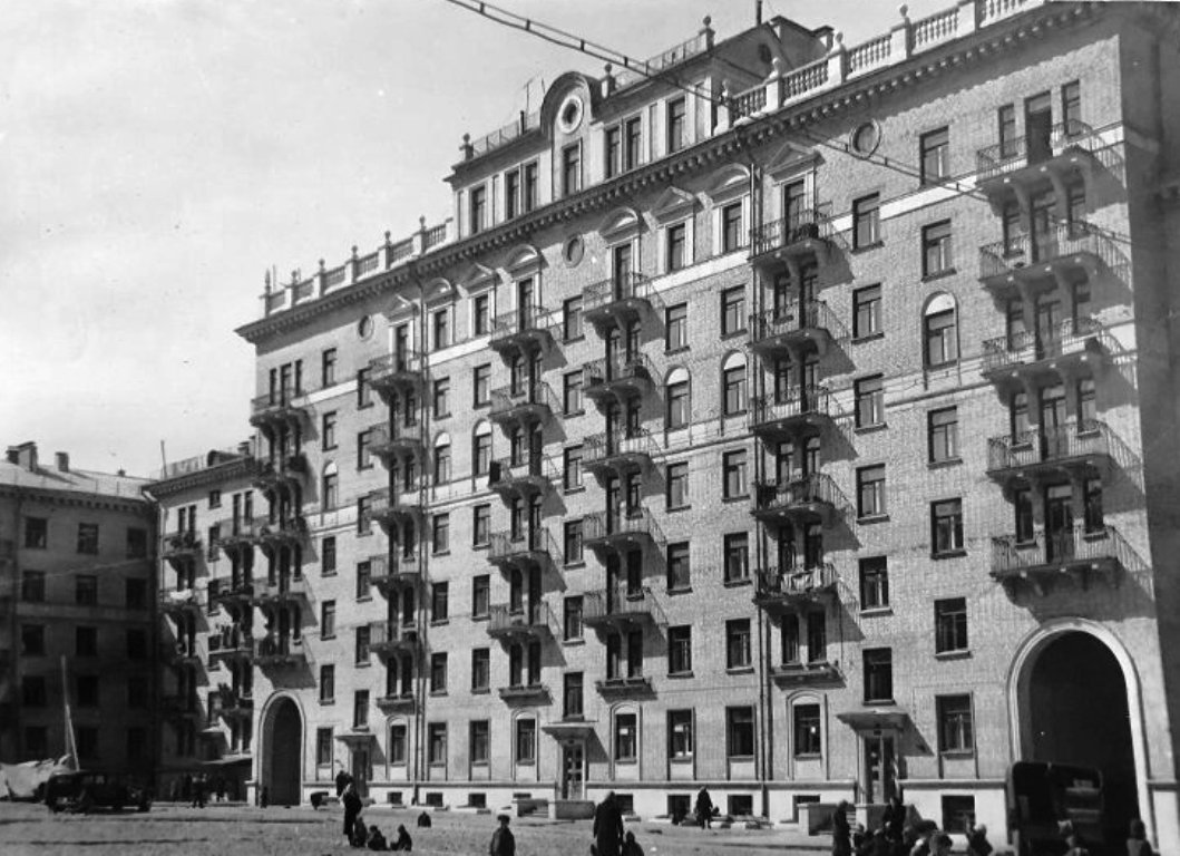 Москва, Новопесчаная улица, 19 корп. 2