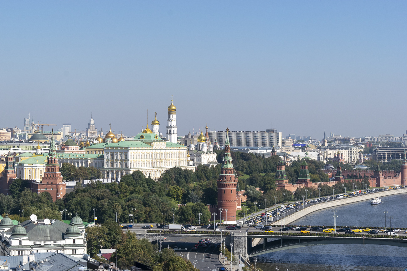 Москва, Кремль, Водовзводная башня. Москва — Панорамы