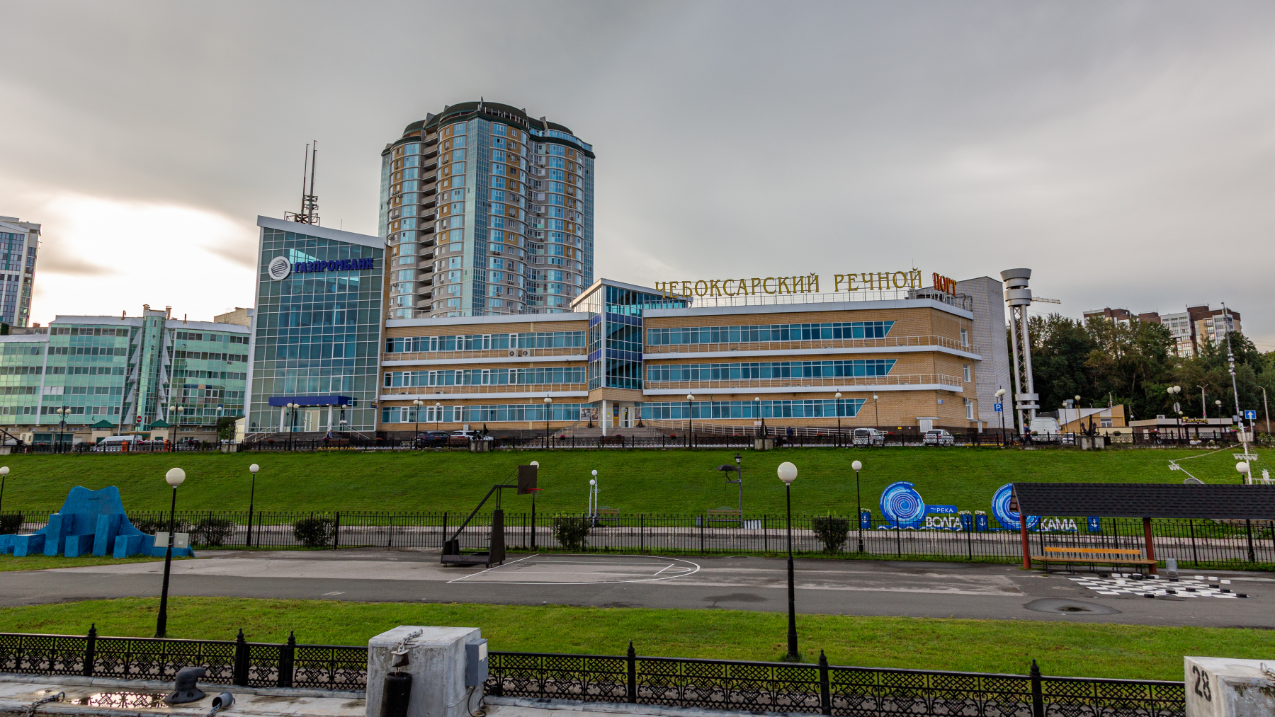 Чебоксары, Площадь Речников, 5