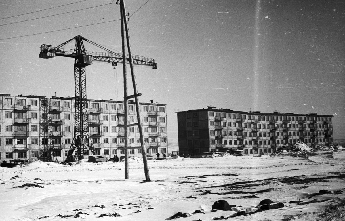 Ачинск, 4-й микрорайон, 11; 4-й микрорайон, 10