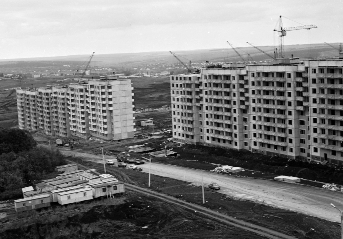 Белгород, Улица Будённого, 2; Улица 60 лет Октября, 1