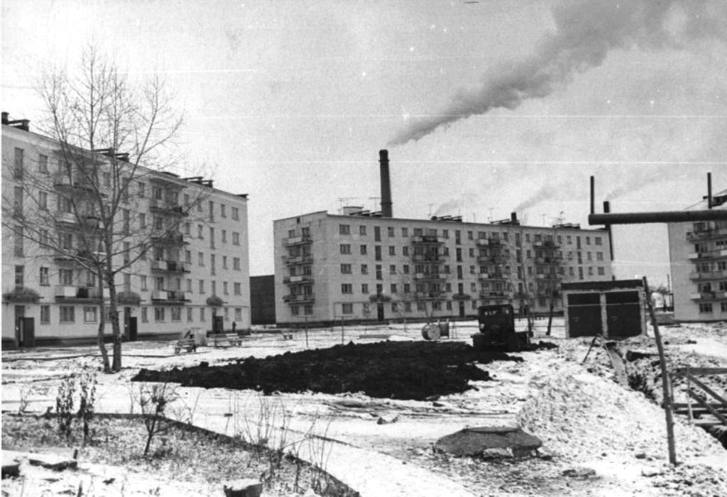 Лысьва, Улица Мира, 10 / Улица Смышляева, 24; Улица Кирова, 13