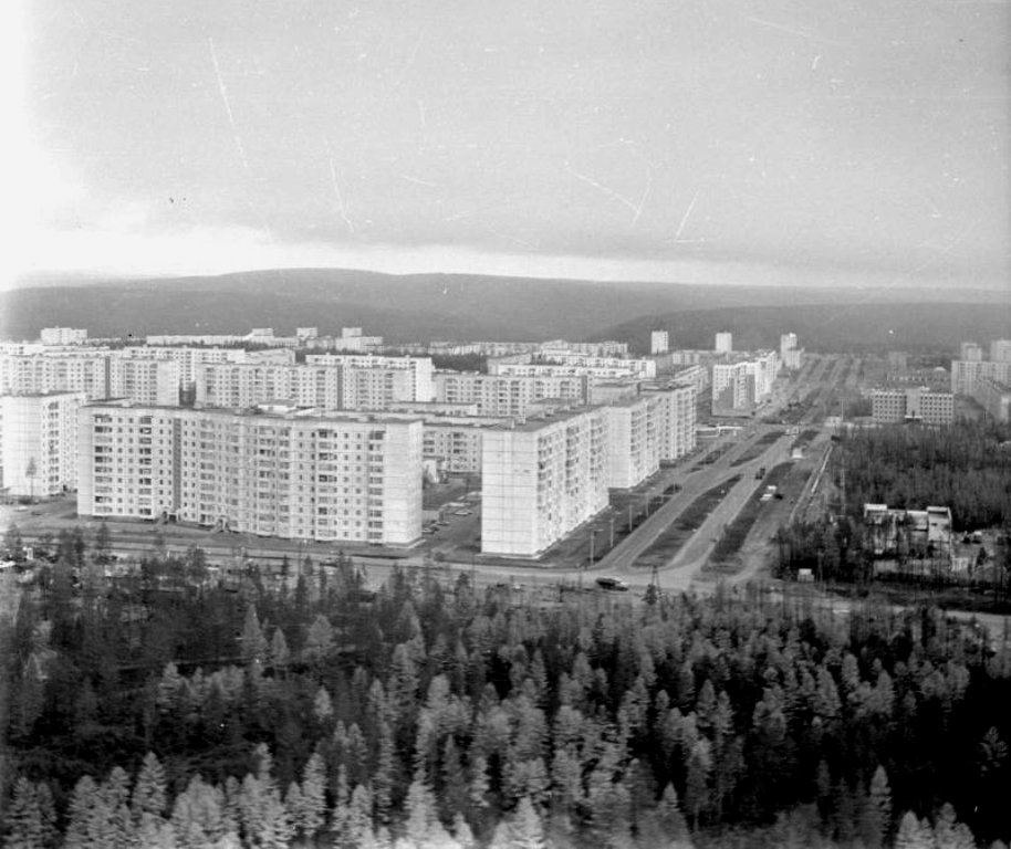 Нерюнгри, Проспект Ленина, 20; Проспект Мира, 7