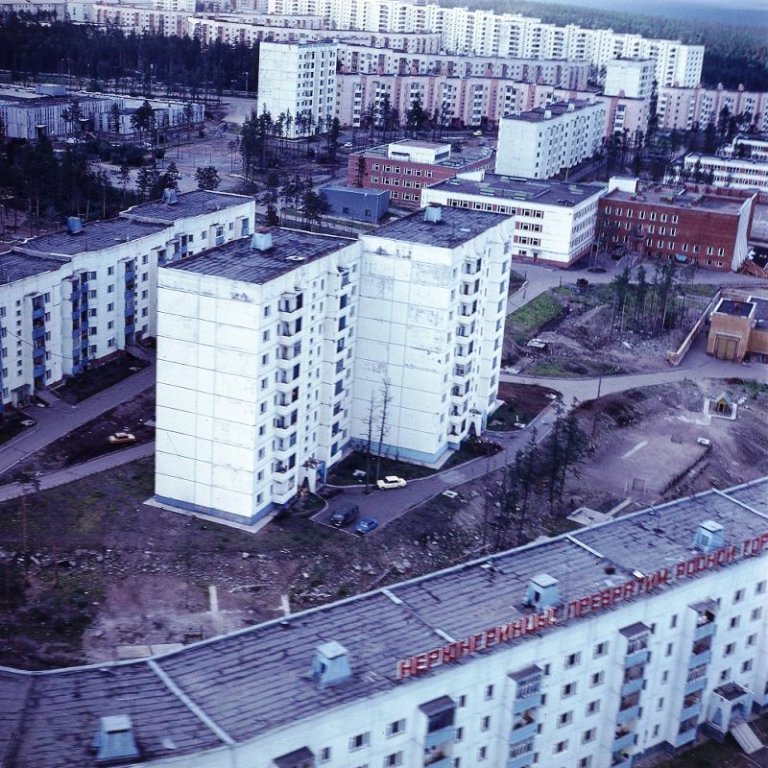 Нерюнгри, Проспект Геологов, 77 корп.  1; Проспект Геологов, 79 корп.  1; Проспект Геологов, 79 корп.  2
