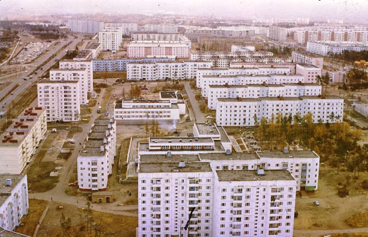 Нерюнгри, Проспект Геологов, 75; Проспект Геологов, 79 корп.  1; Проспект Геологов, 79 корп.  2; Проспект Геологов, 77; Улица Платона Ойунского, 2; Улица Карла Маркса, 9 корп. 1