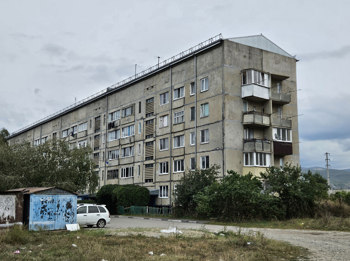 Правокубанский, Школьная улица, 4