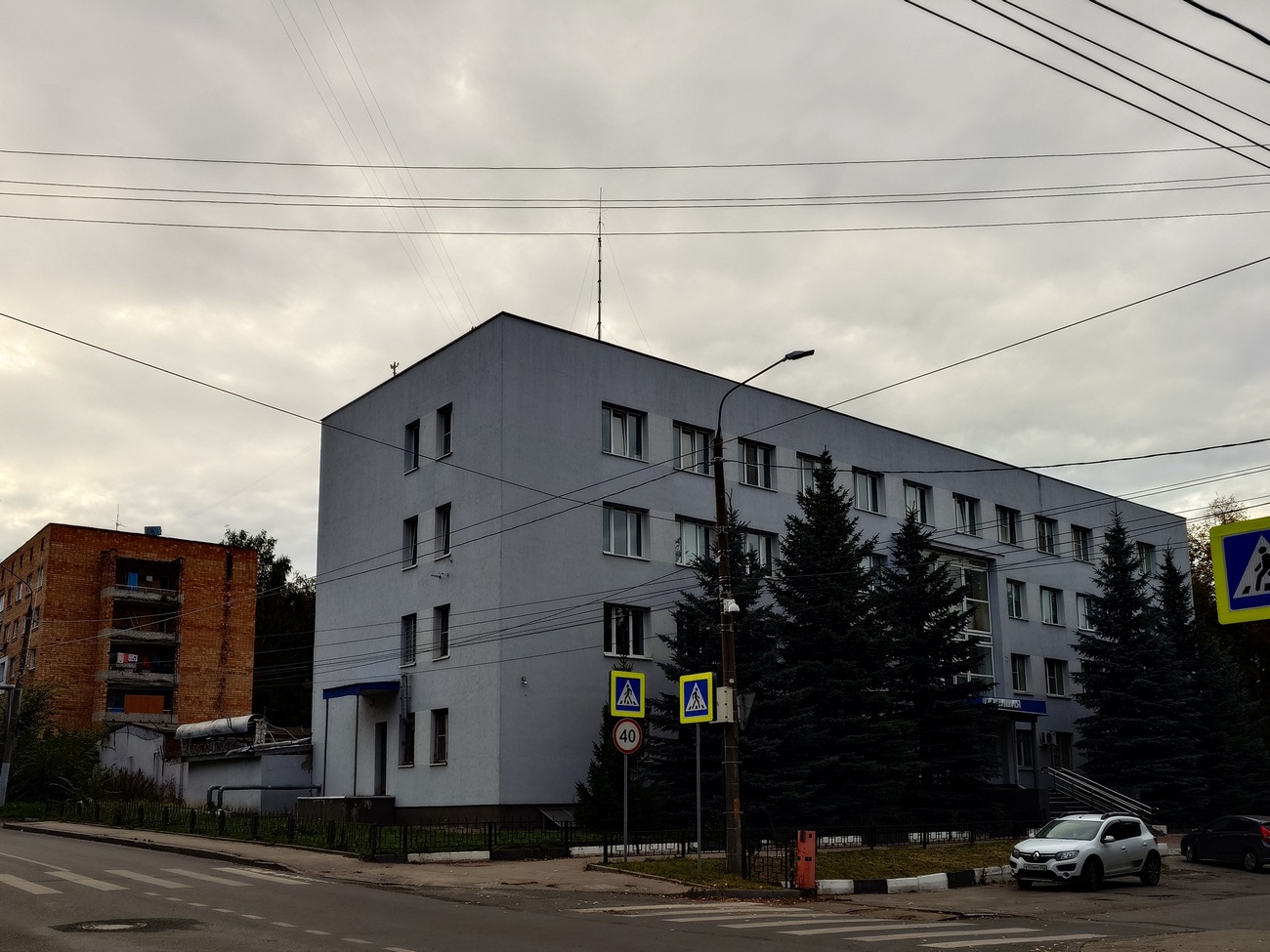Нижний Новгород, Юбилейная улица, 41; Улица Бекетова, 75А