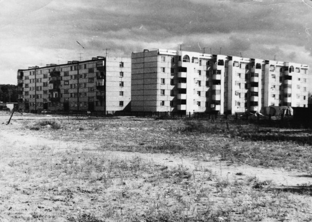 Колпашево, Микрорайон Геолог, 10; Микрорайон Геолог, 9