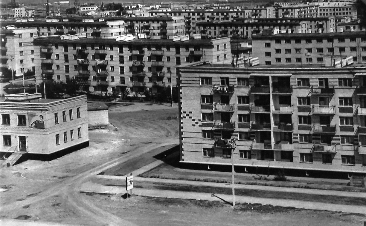 Neftekumsk, 1-й микрорайон, 14; 1-й микрорайон, 16