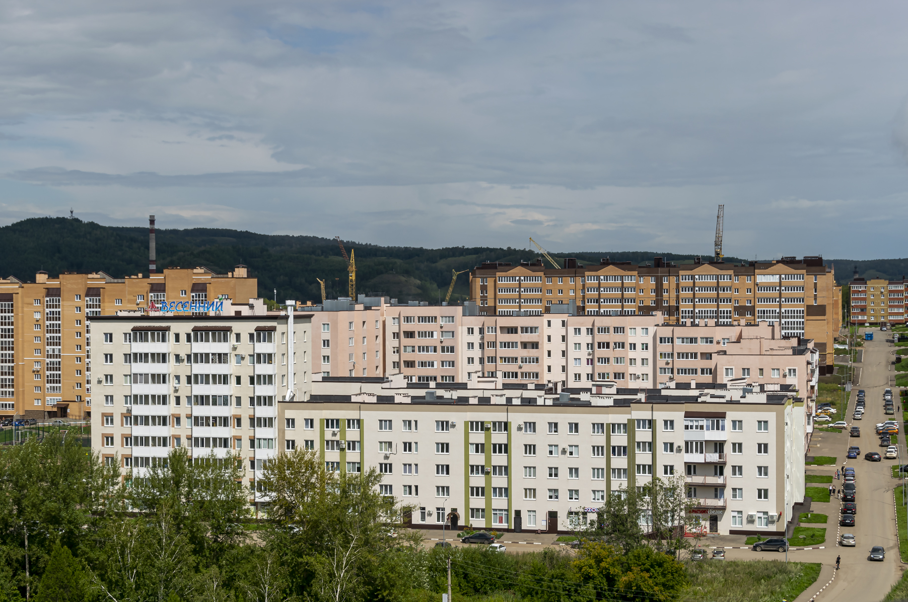Октябрьский, Улица Рахимьяна Насырова, 1