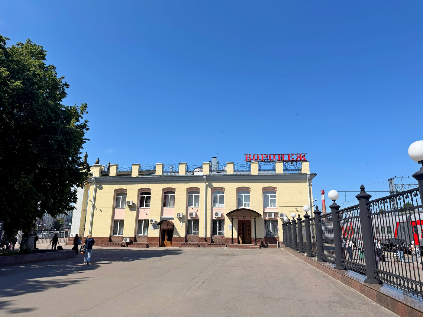 Воронеж, Площадь Генерала Черняховского, 1