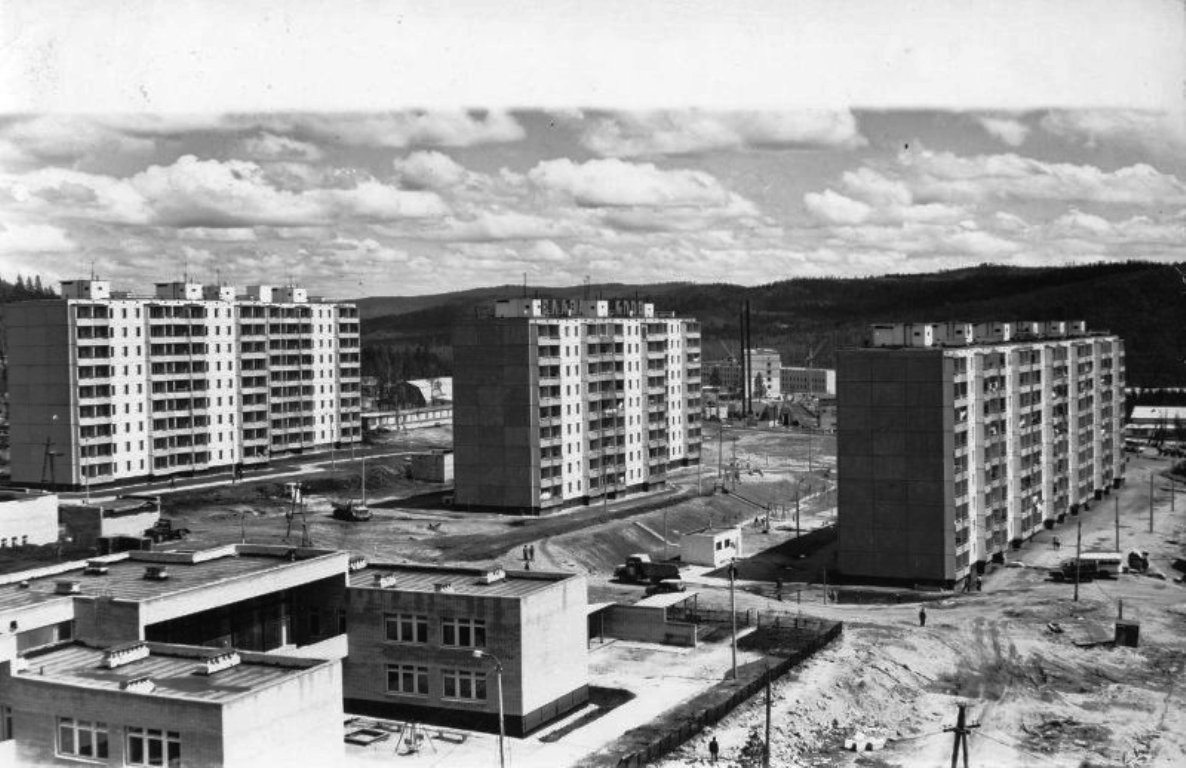 Тында, Улица Московских Строителей, 1; Улица Московских Строителей, 3; Улица Московских Строителей, 5; Улица Московских Строителей, 9; Улица Московских Строителей, 13; Московский бульвар, 11