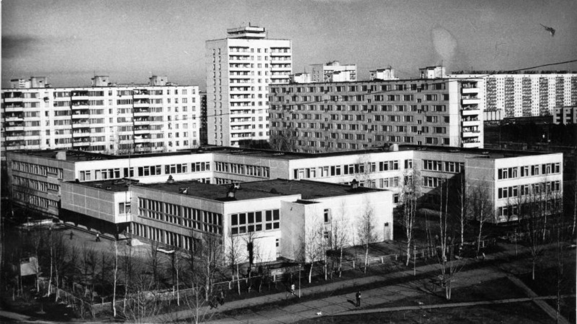 Набережные Челны, Проспект Мира, 73 / Проспект Вахитова, 21; Проспект Мира, 69; Проспект Вахитова, 25; Бульвар Главмосстроевцев, 2