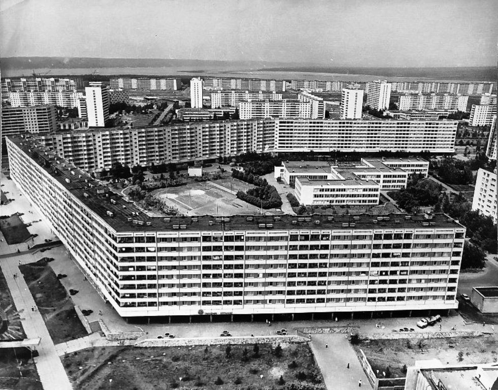 Набережные Челны, Проспект Мира, 52 / Проспект Хасана Туфана, 16; Проспект Мира, 54