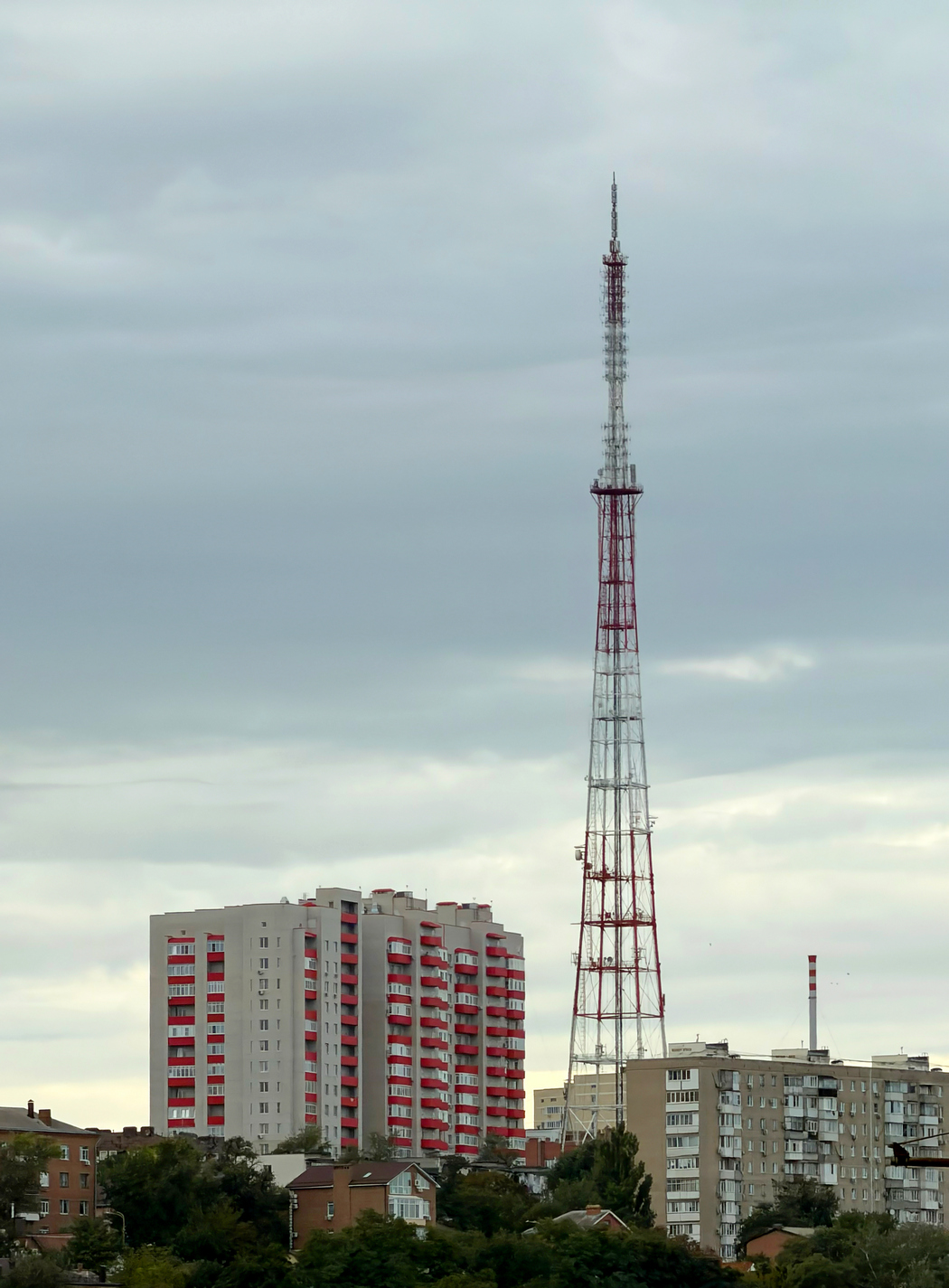 Ростов-на-Дону, 1-я Баррикадная улица, 24; Токарная улица, 11